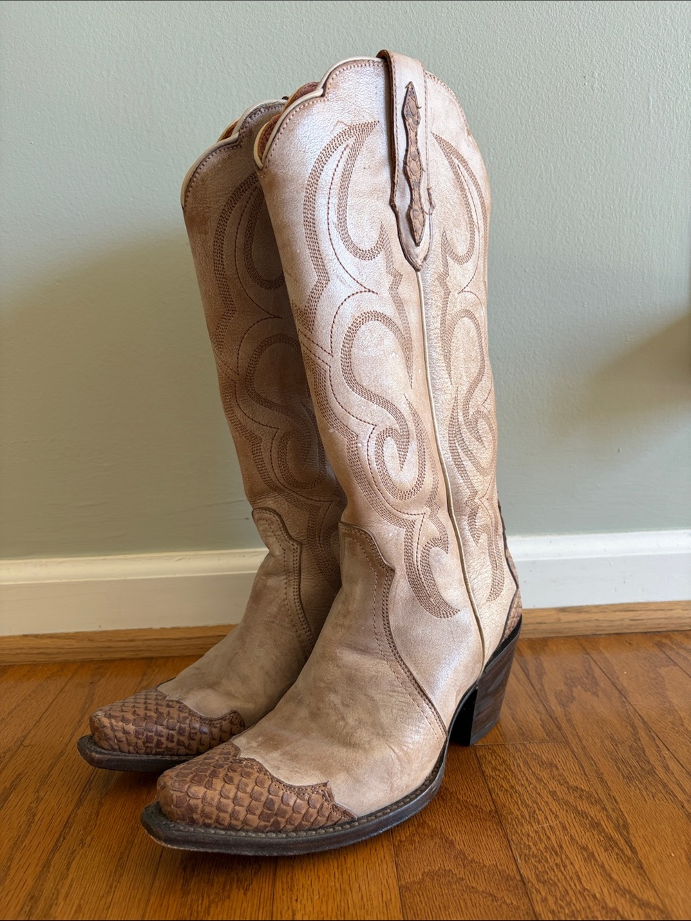 Idyllwind Sand Boots